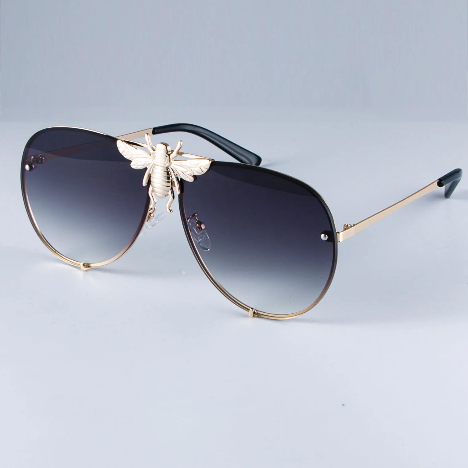 Metal Big Bee Pilot Sunglasses with Gradient Lenses