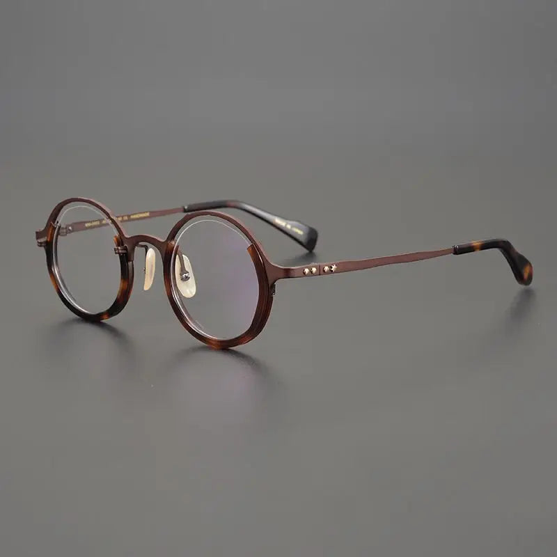 Retro Round Titanium Frame Eyeglasses