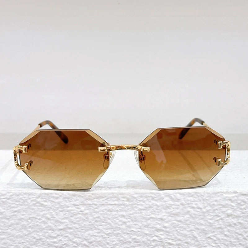Polygon Cut-Edge Big C Sunglasses
