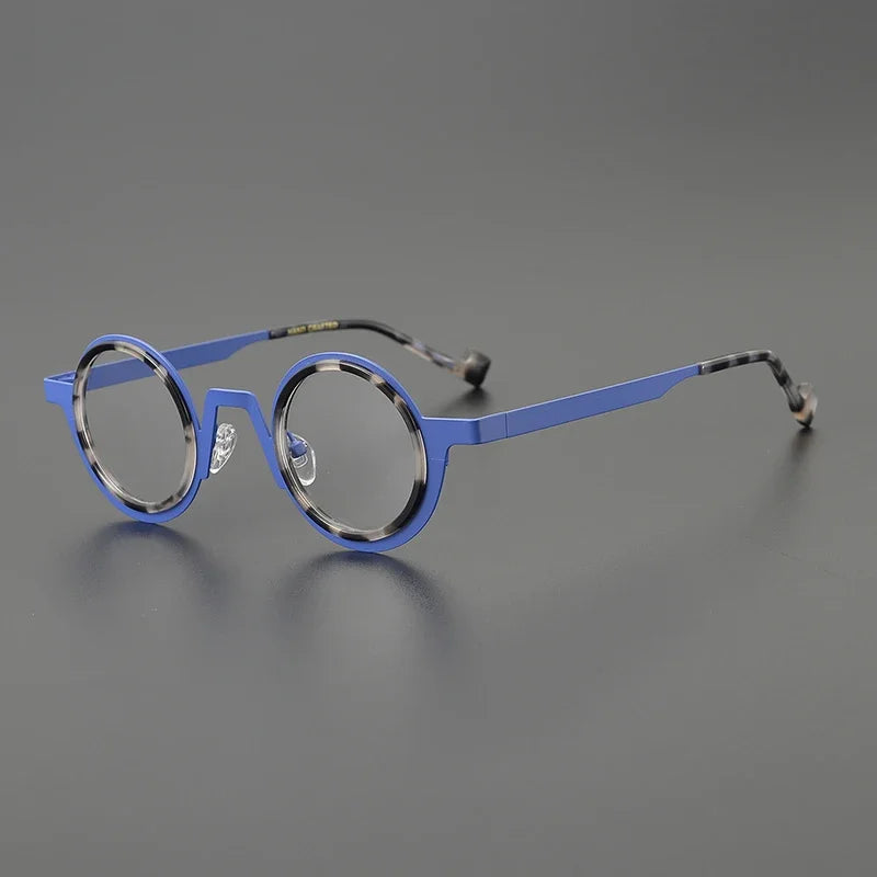 Round  titanium eyeglasses